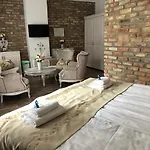 Bella 3*
