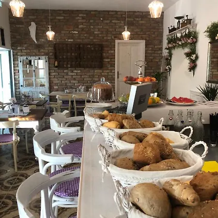 Bella Bed & Breakfast Badacsonytomaj