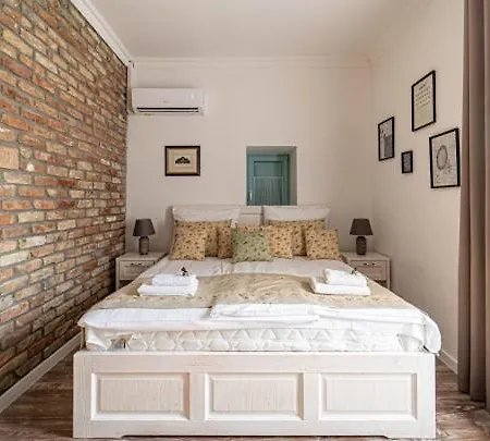 Bella Bed and Breakfast