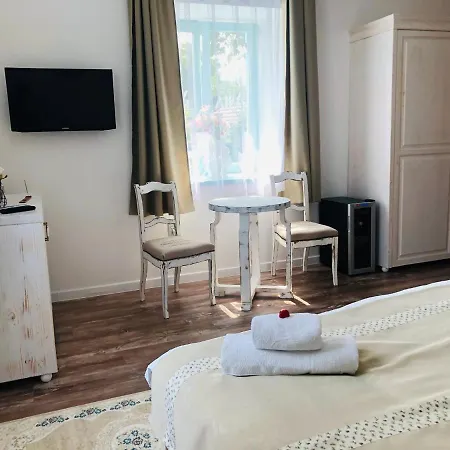 Bed & Breakfast Bella *