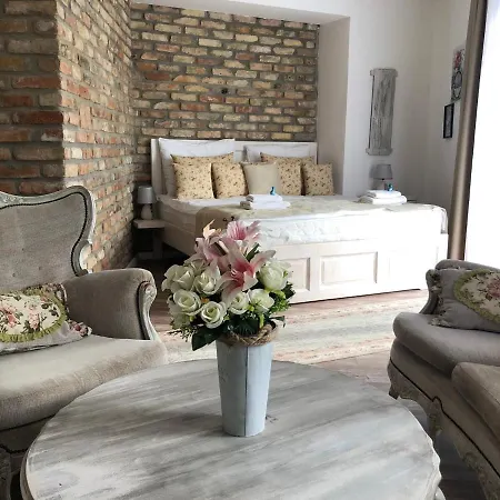 Bella לינה וארוחת בוקר בדקסוניטומאי