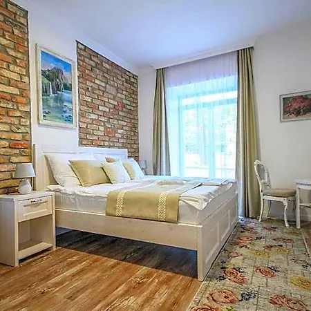 Bella فندق مبيت وإفطار 4*