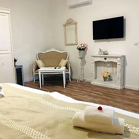 Bella Bed and Breakfast