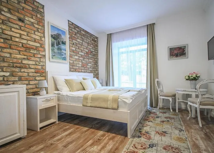 Bella Bed & Breakfast 3*