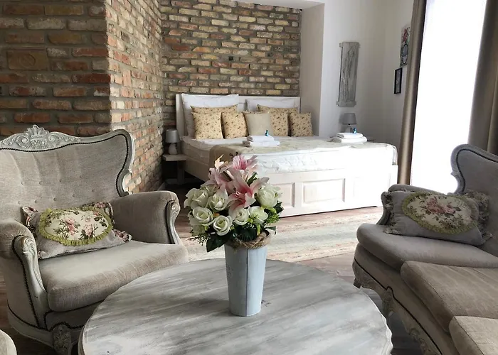 Bella Nocleg ze śniadaniem Badacsonytomaj